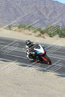 media/Dec-04-2025-Racers Edge (Thu) [[5ebc9f124d]]/3-B Group/7-Session 4 (Turn 10 Inside)/